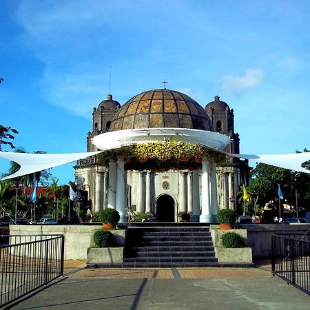 Reddoorz At Sta Cruz Naga City Kültér fotó