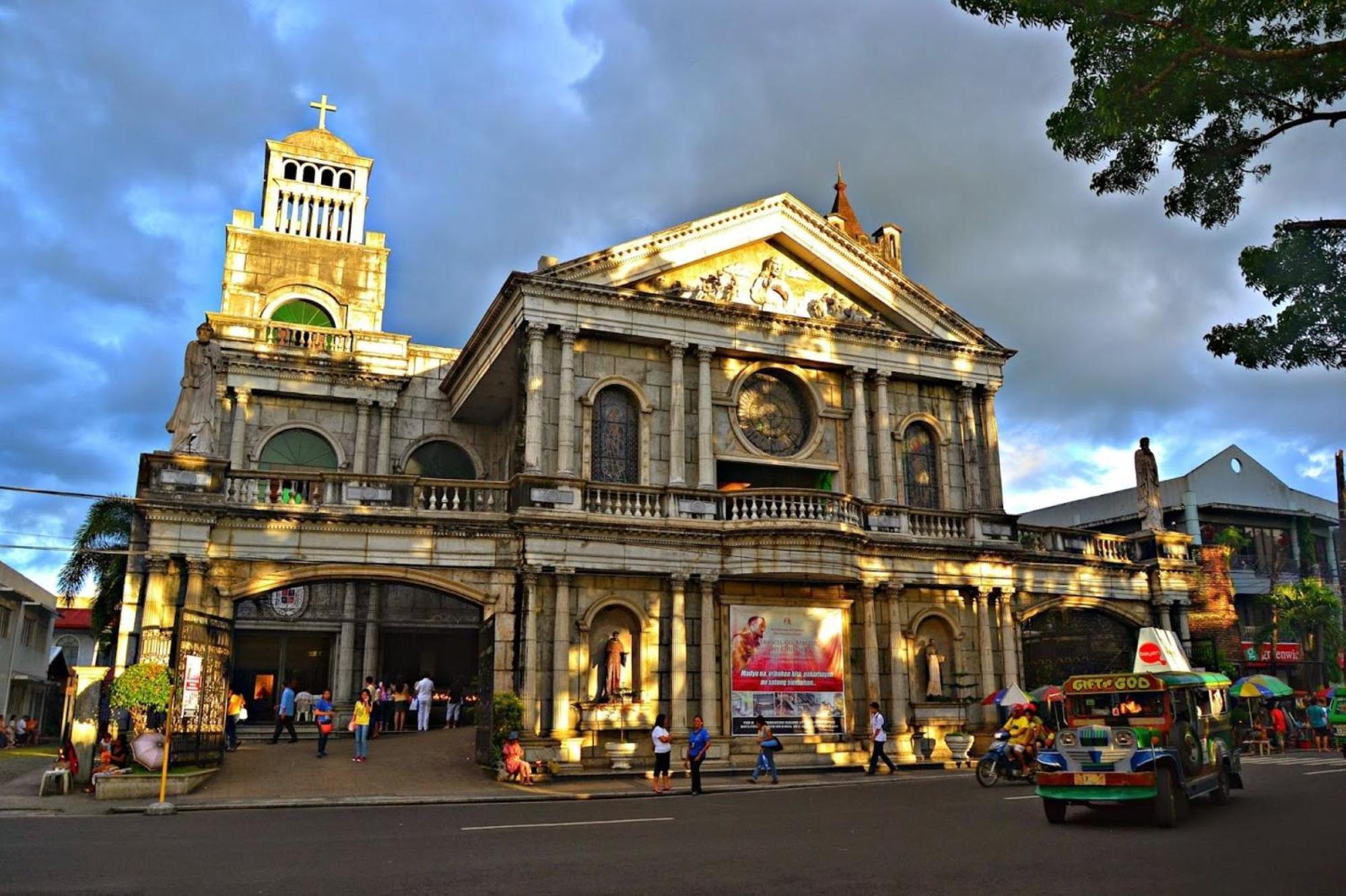 Reddoorz At Sta Cruz Naga City Kültér fotó