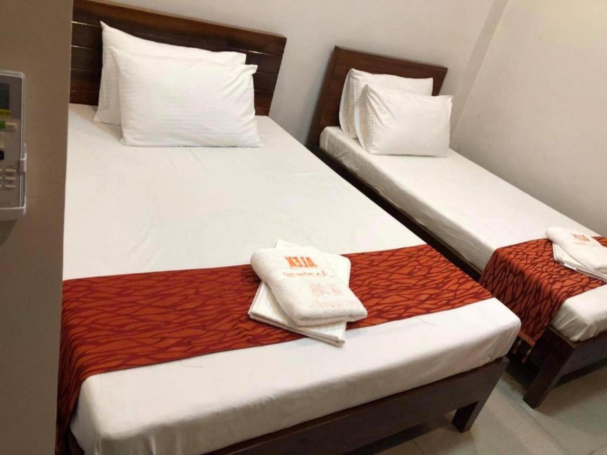 Reddoorz At Sta Cruz Naga City Kültér fotó